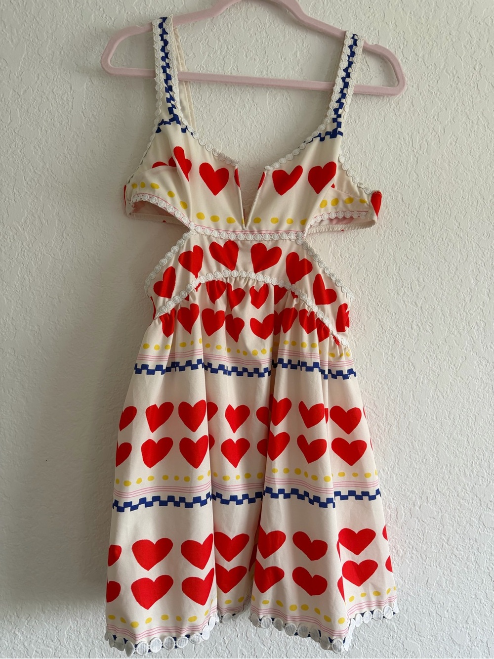 SHEIN Cream Mini Dress with Red Heart Print and Blue-Yellow Trim